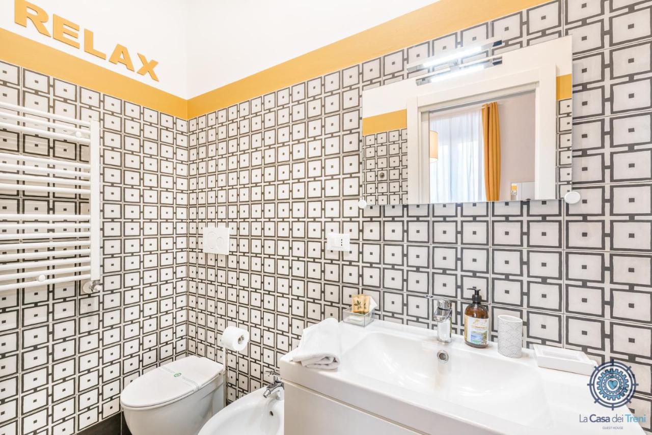 La Casa Dei Treni Affittacamere City Rooms For Travel Lovers La Spezia Exterior photo