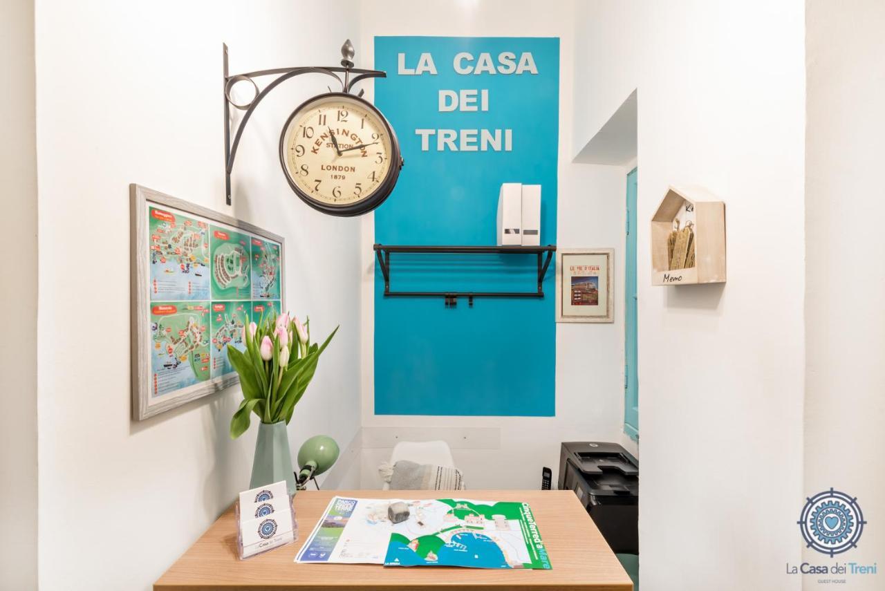 La Casa Dei Treni Affittacamere City Rooms For Travel Lovers La Spezia Exterior photo